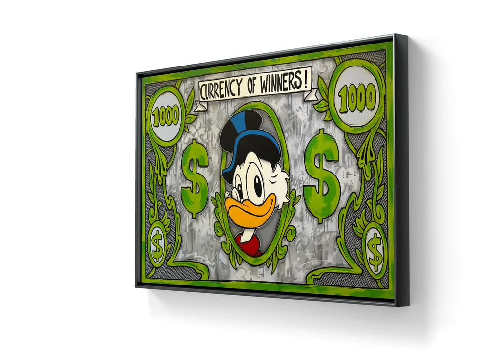 Kunstverket "Currency Of Winners" leveres ferdig innrammet med en sort ramme. 