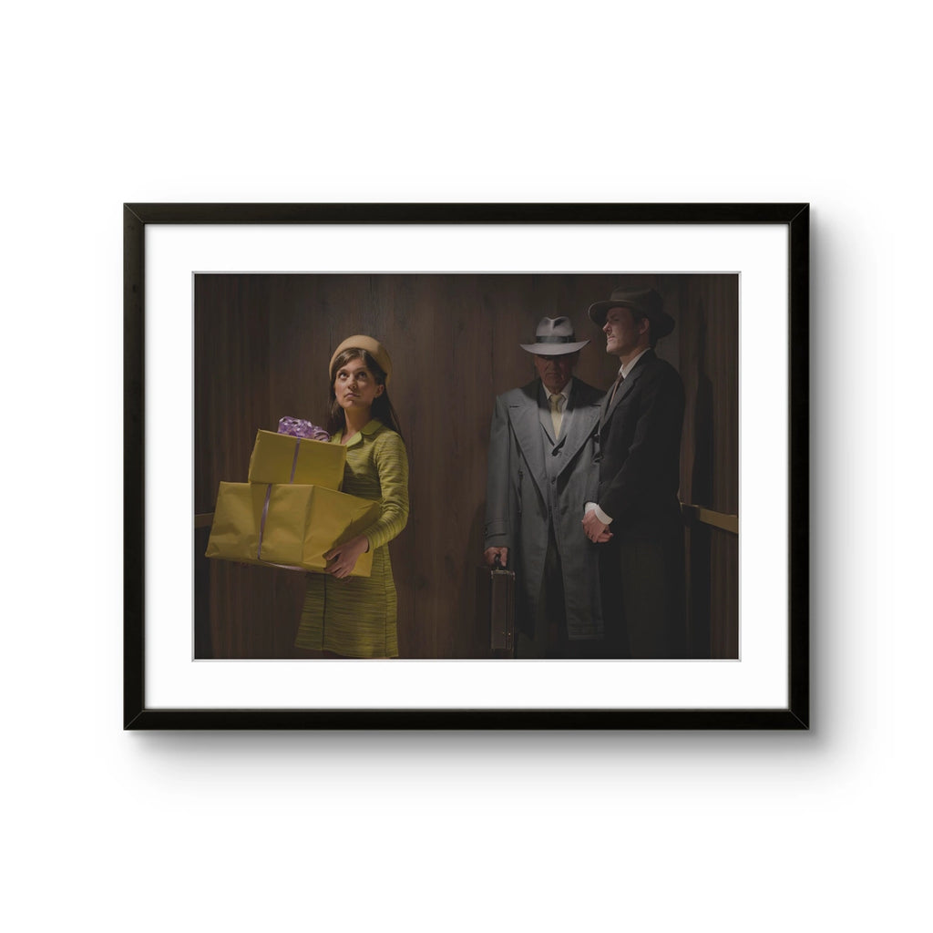 Fine art fotokunsttrykket "Elevator Music" av den norske fotografen Ole Marius Jørgensen, signert og nummerert i et begrenset opplag. Kunsttrykket kommer i to ulike størrelser.