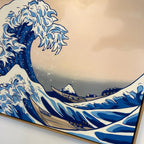 Kunstverket er laget med spray på lerret