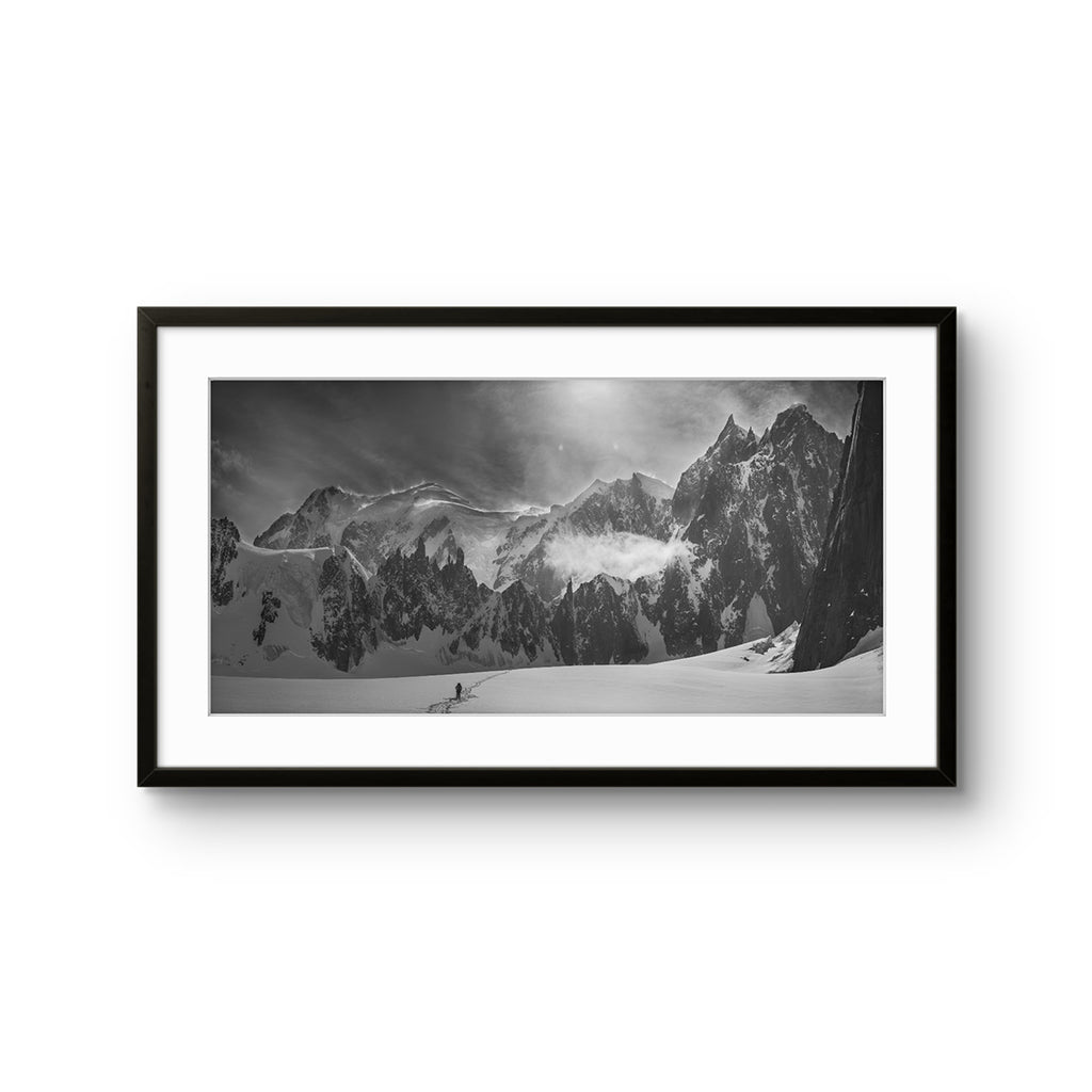 Fine art fotokunsttrykket "High Frontier" av den norske fotografen og eventyreren Tormod Granheim, signert og nummerert i et begrenset opplag.