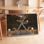 Kunsttrykket «Love leaves a mess» på lerret er håndkolorert av Edvarda.