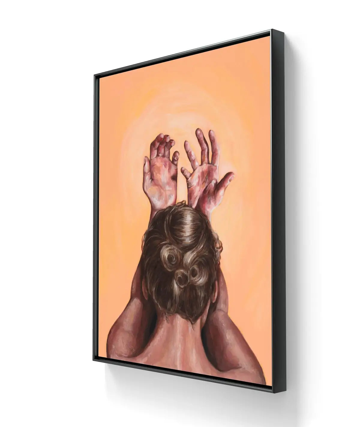 Maleriet "Open hands" leveres ferdig innrammet med en sort ramme. 