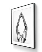 Fine art fotokunsttrykket "Pantyhose 2" leveres ferdig innrammet. 