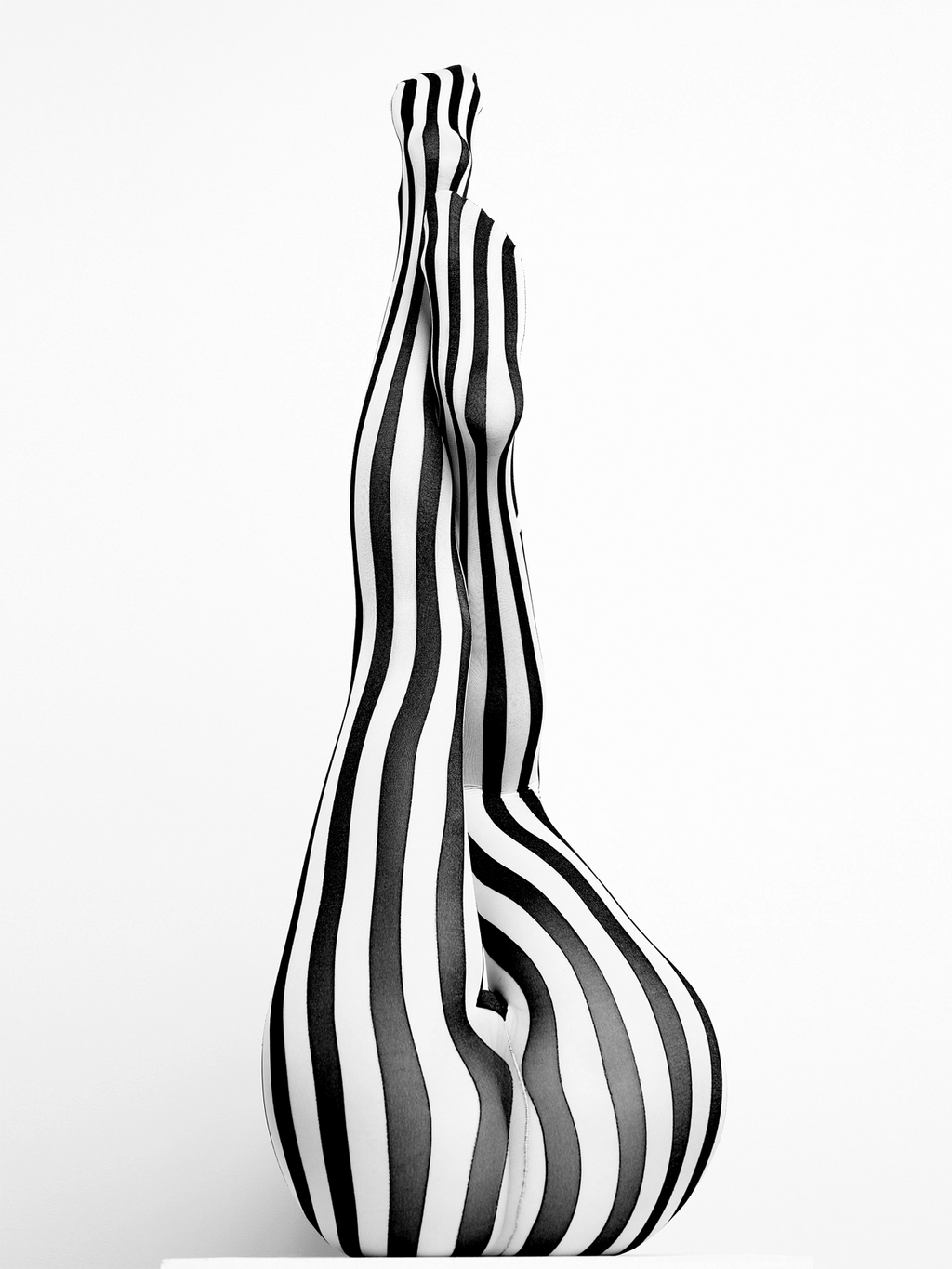 Detaljebilde av fotokunsttrykket "Pantyhose 7" av Dag Knudsen.