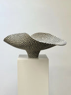 Lampen er laget av keramikker Johanne Birkeland, kjent som Jossolini.