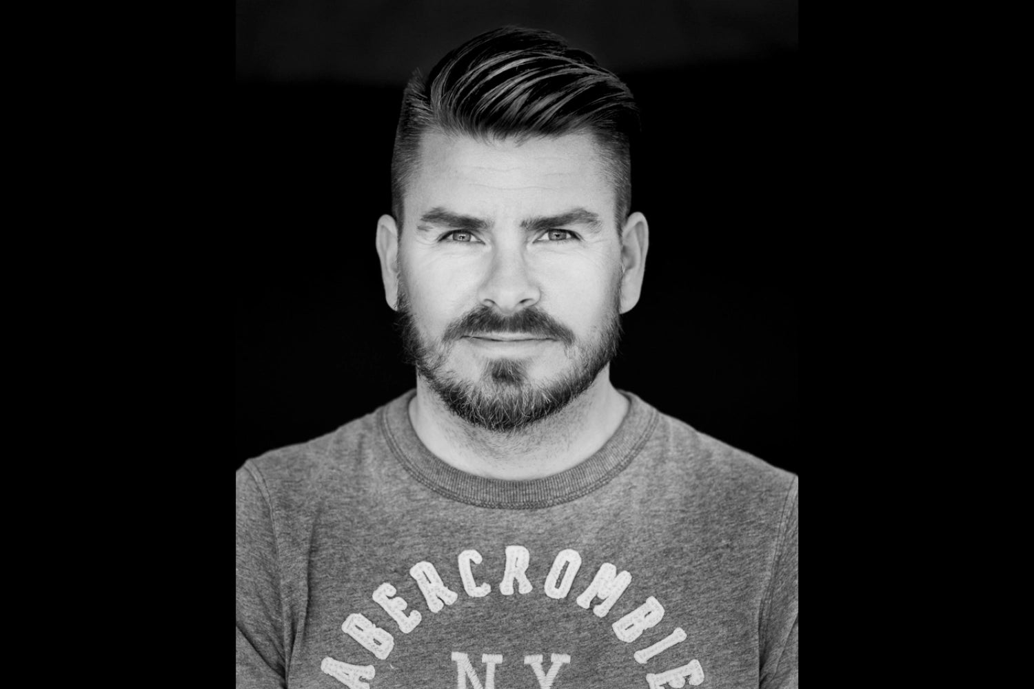 Roger Holmen fotograf representert av galleri M35