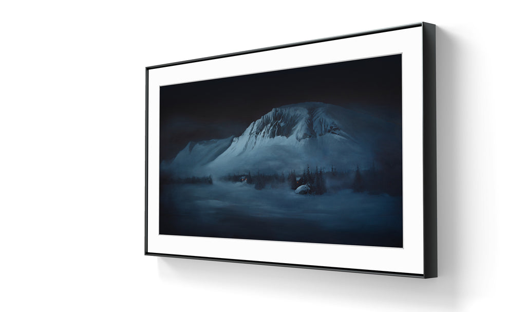 Fine art giclée kunsttrykket "Skogshorn" kommer i to ulike størrelser på kunstpapir. 