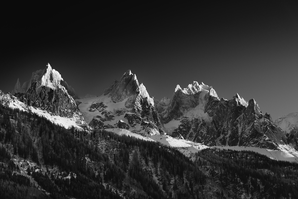 Kunsttrykket "The Cradle" kommer i tre ulike størrelser på kunstpapir .