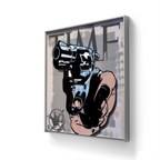 Times up er laget med akryl, glitter, og epoxy. 