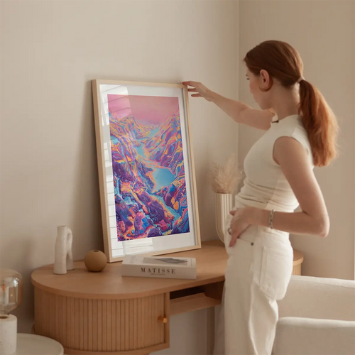 Kunsttrykket "Under overflaten" leveres uten innramming - men vi bistår deg gjerne. 