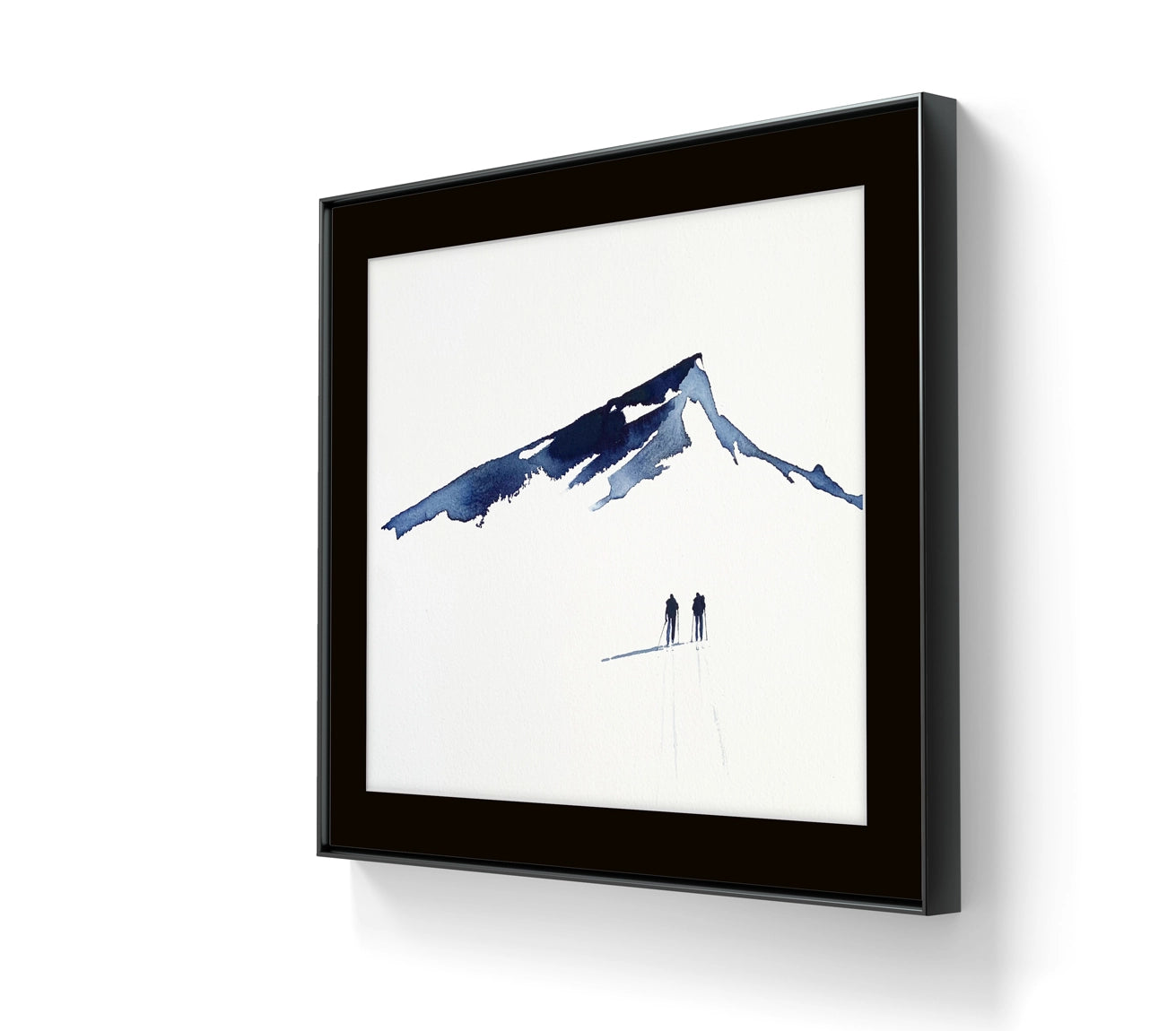 Kunstverket "Underveis 14" leveres ferdig innrammet. Innrammingen er flytende, og har en sort list, sort bakpapp og kunstglass.