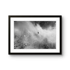 Fine art fotokunsttrykket "Up there" av den norske fotografen og eventyreren Tormod Granheim, signert og nummerert i et begrenset opplag