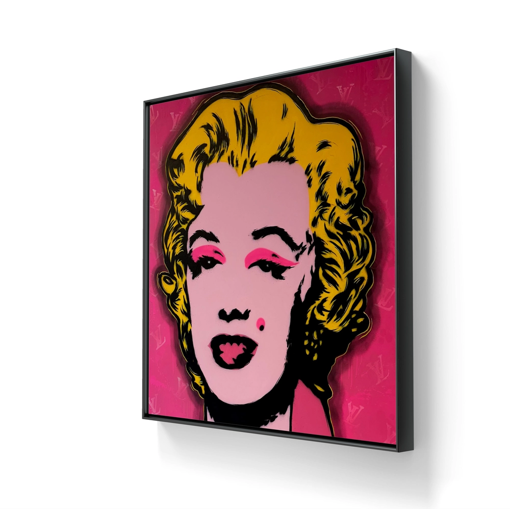 Kunstverket Warhol Marilyn leveres ferdig innrammet med sort sveveramme.