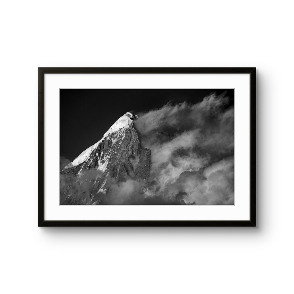 Fine art fotokunsttrykket "Armand's playground" av den norske fotografen og eventyreren Tormod Granheim, signert og nummerert i et begrenset opplag.