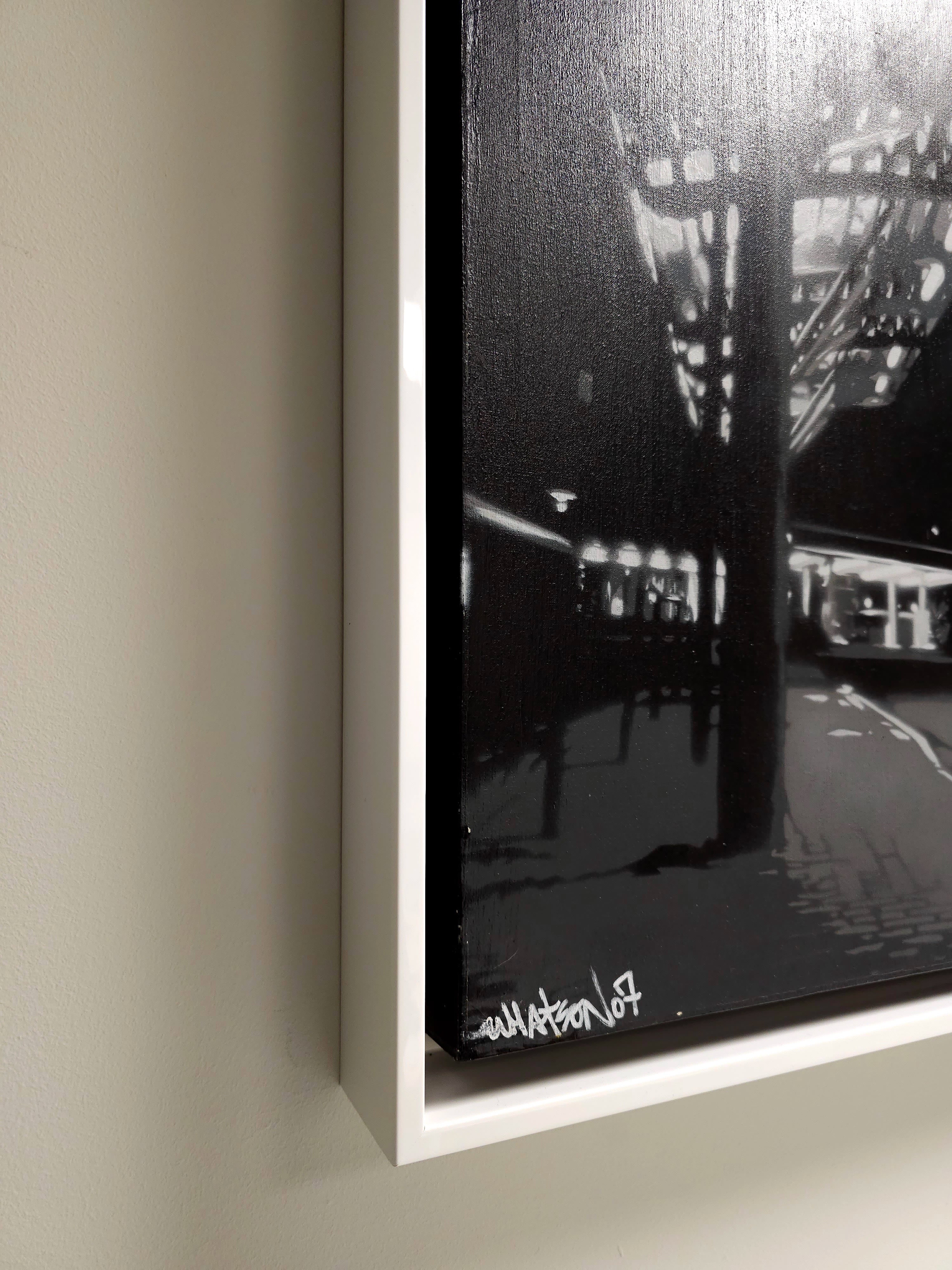 Det er dyp hvit ramme som medfølger kunstverket av Martin Whatson. 