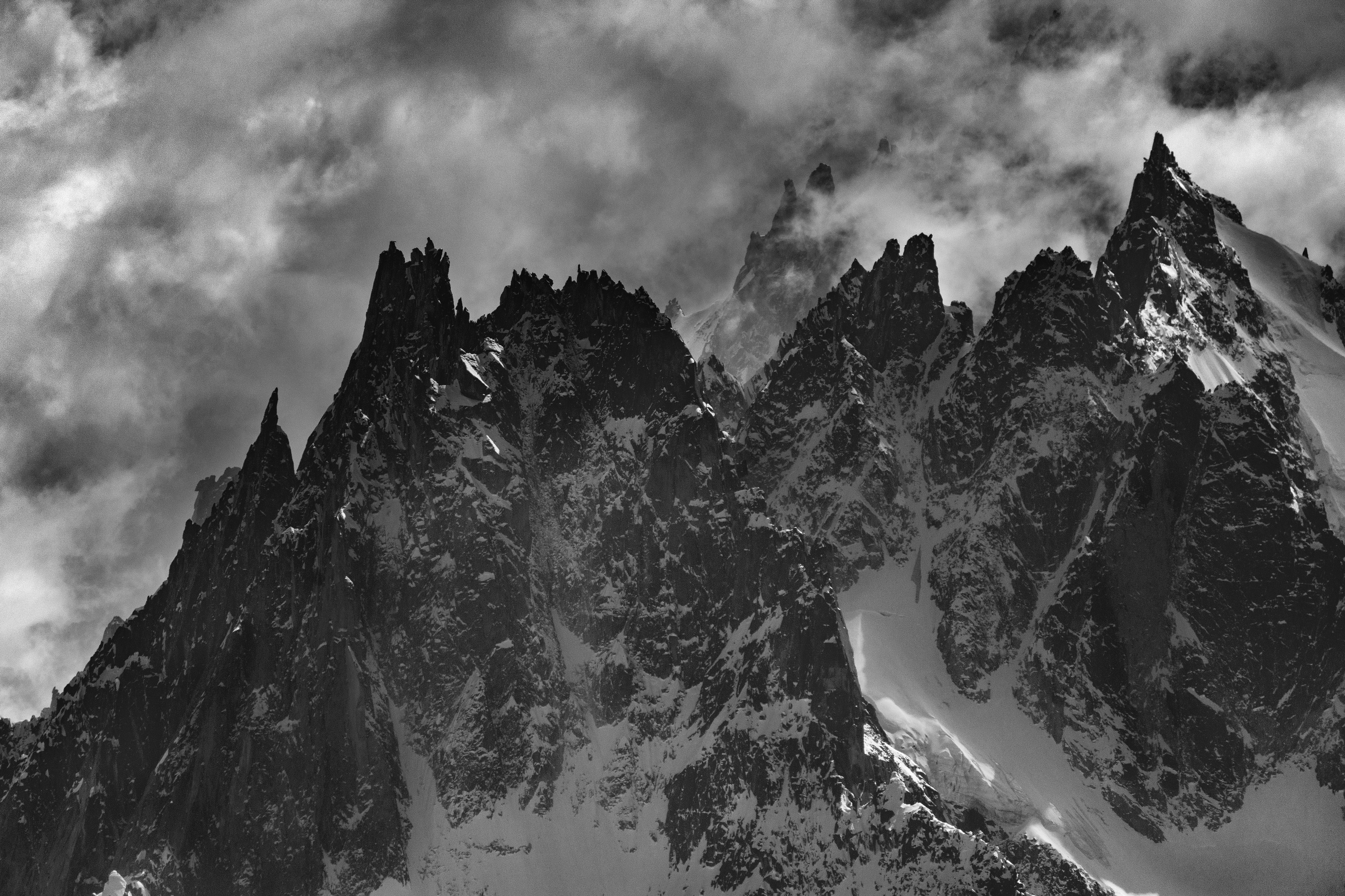 Detaljebilde av fotografiet "First Storm" av eventyreren Tormod Granheim.