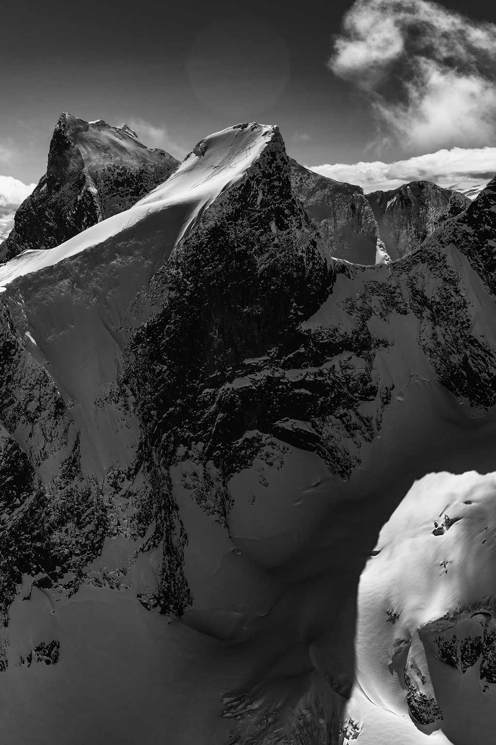 Fine art fotokunsttrykket "Fra Dyrhaugstind" kommer i tre størrelser på kunstpapir. 