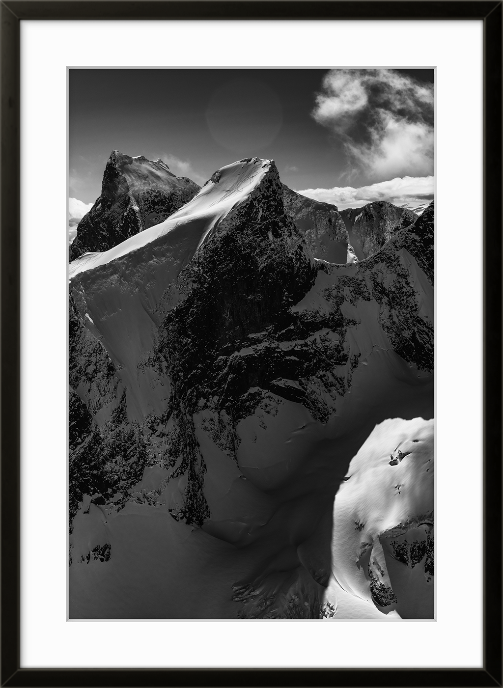 Ønsker du innramming av "Fra Dyrhaugstind"? Vi hjelper deg!