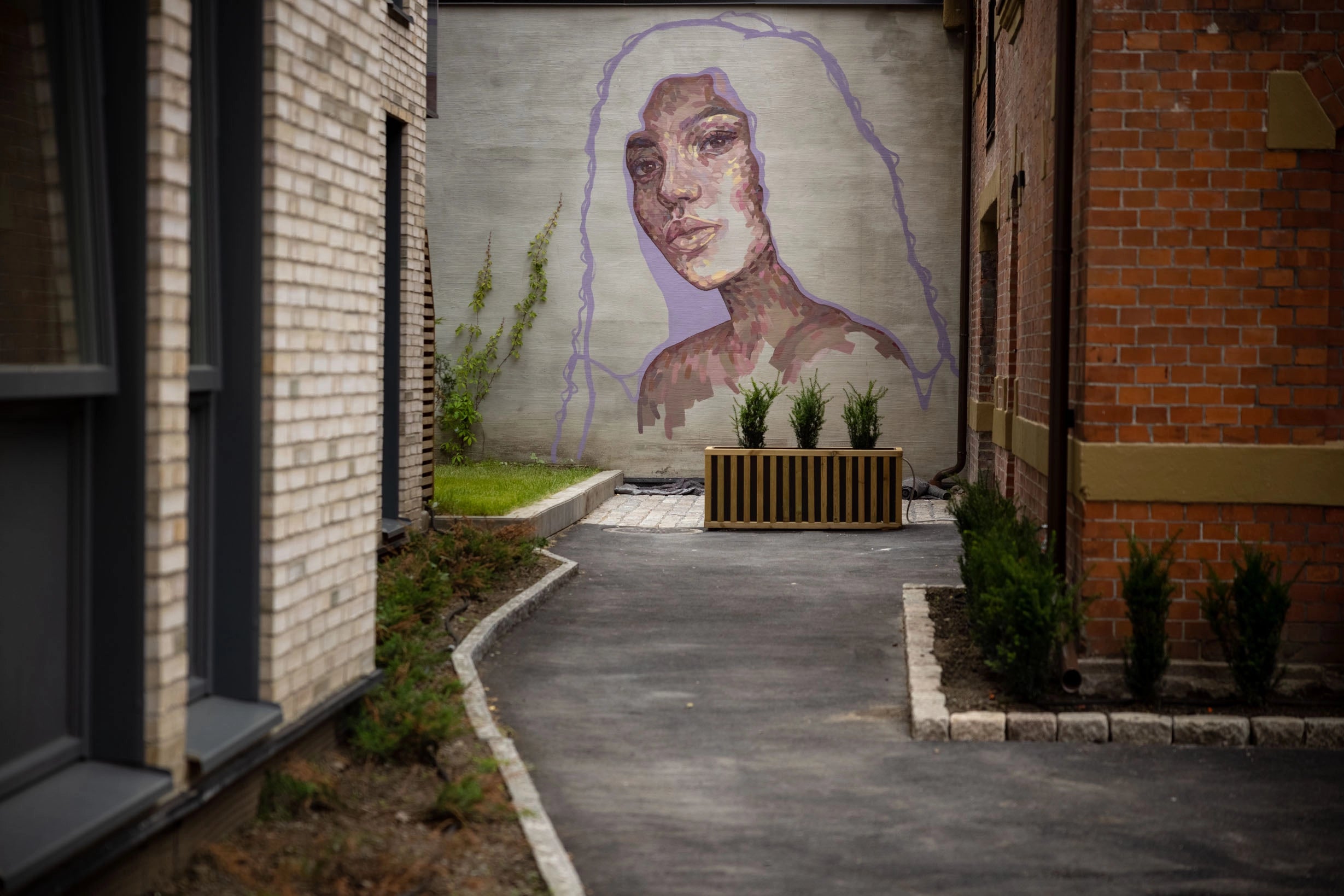 Lea Alstad´s gatemaleri Oslo. Lea Alstad er en norsk kunstner hos galleri m35