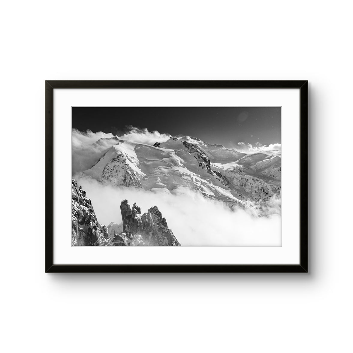 Fine art fotokunsttrykket "The Beginning" av den norske fotografen og eventyreren Tormod Granheim, signert og nummerert i et begrenset opplag.