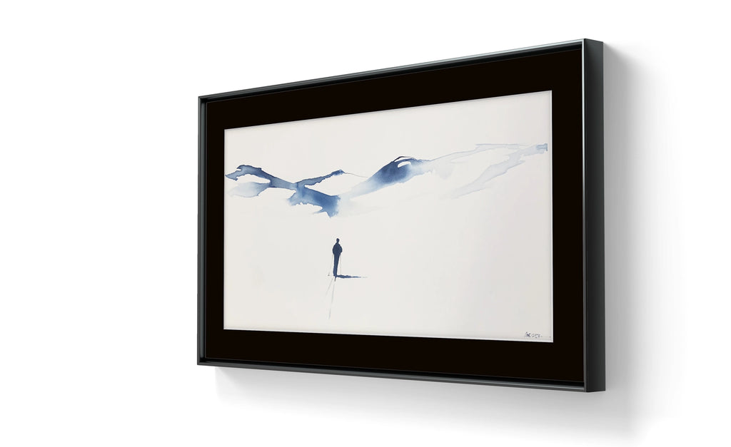 Kunstverket "Underveis 1" leveres ferdig innrammet. Innrammingen er flytende, og har en sort list, sort bakpapp og kunstglass.