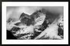 Fine art fotokunsttrykket "Windchill" leveres ferdig innrammet. 